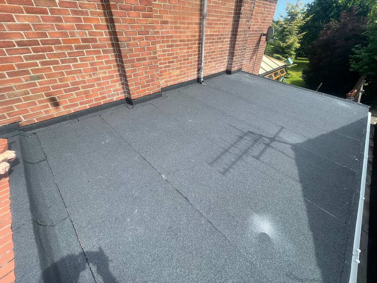 Flat roof: before and after, after the work