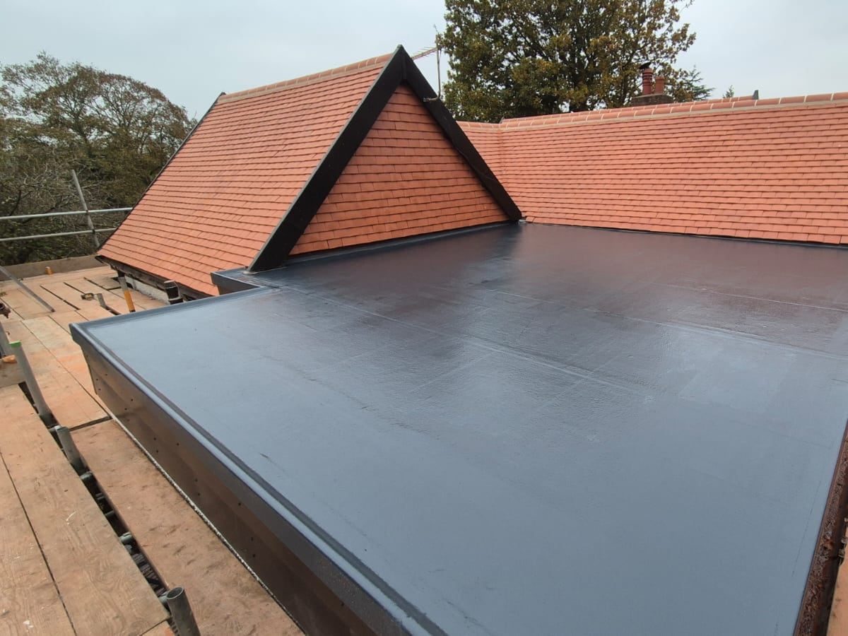 Flat roof: before and after, after the work