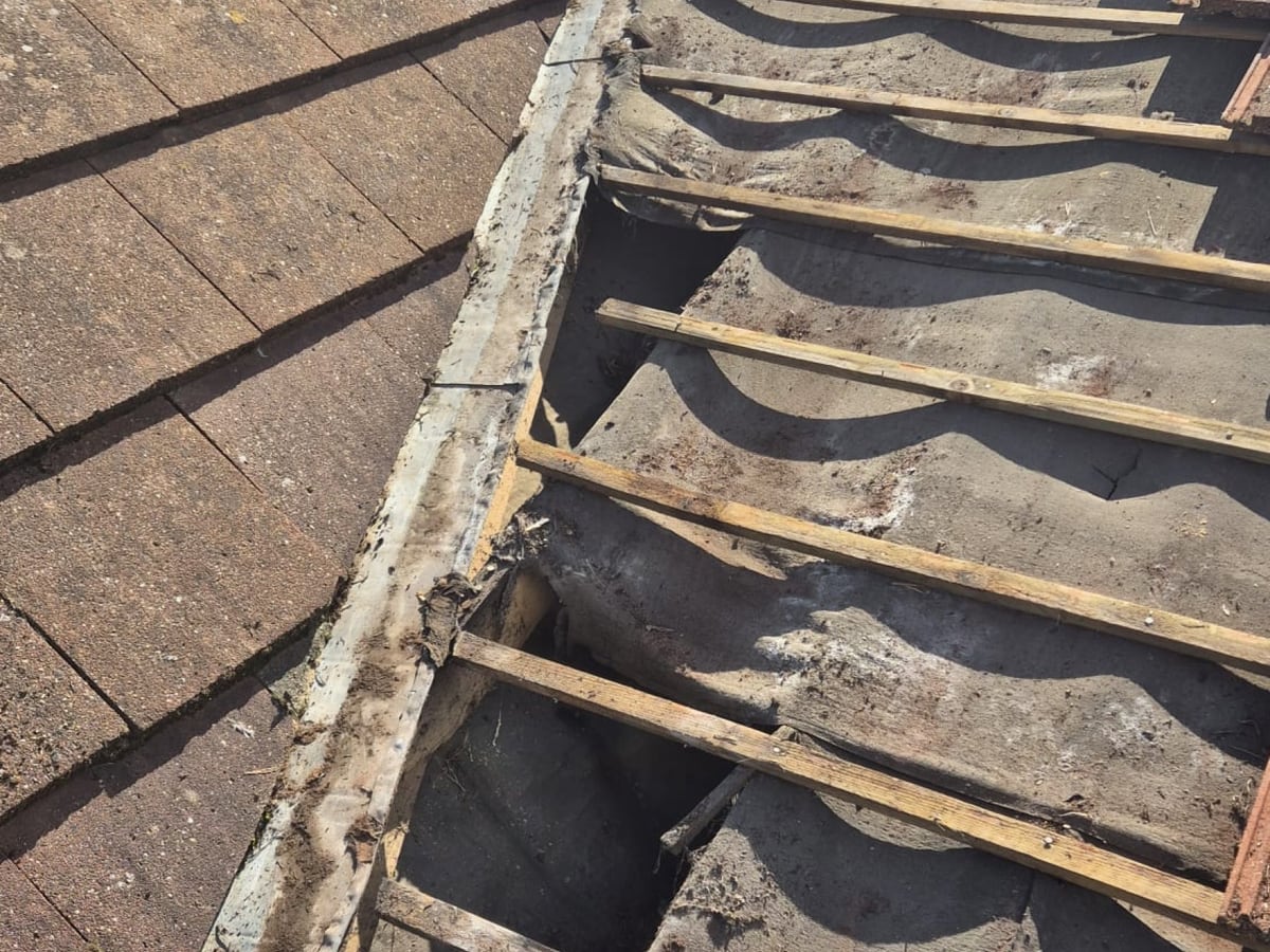 Roof repair: before and after, before the work