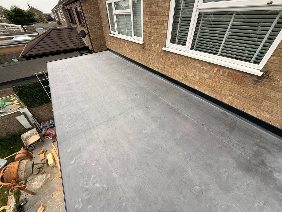EPDM rubber flat roof, Corton