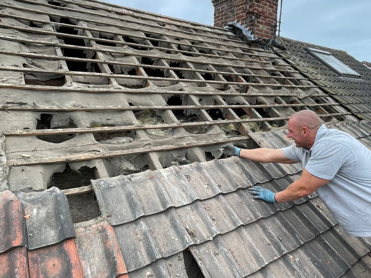 Roof repair, Bradwell